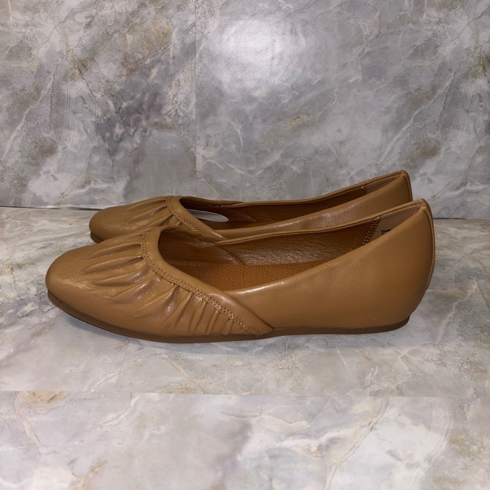 Baretraps Charlie Women's Flats NWOT - Picture 5 of 8